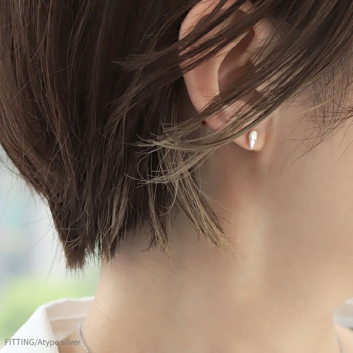ピアスチタンポストビーンズシンプルスタイリッシュスタッドアクセサリー