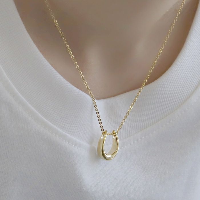 ネックレスペンダント馬蹄ホースシューラッキーかわいい16kコーティングあずきチェーンアクセサリー