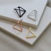 ピアストライアングル三角形モード系マットブラックピアスセットシックスタイリッシュ金アレスタッドかっこいいメンズアクセサリー凛専門店激安
