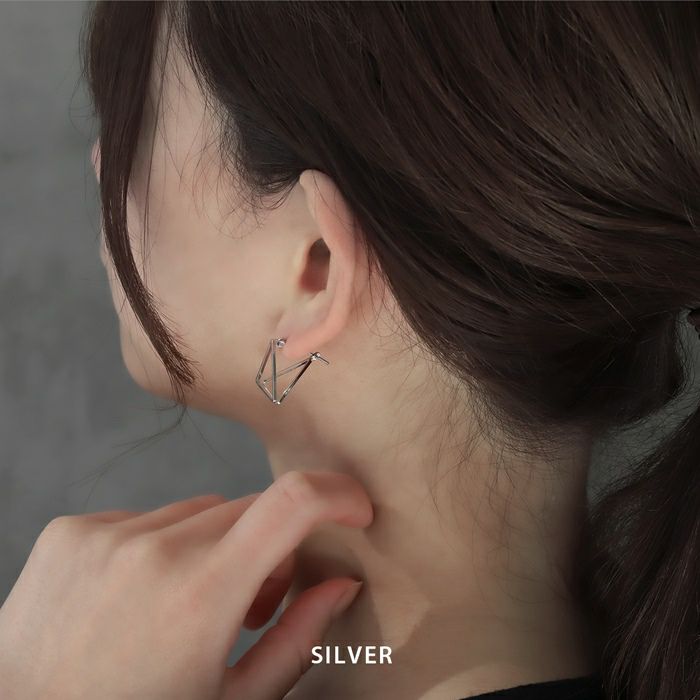 ピアス三角トライアングルモードシックスタイリッシュ金アレスタッドアクセサリー