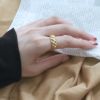 指輪リングツイストトルネードクロワッサンリングボリュームぷっくり18Kロジウムファッションリングアクセサリー