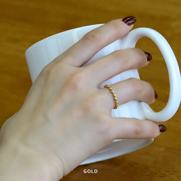 指輪レディースリングオーバルボールボールチェーンリングサージカルステンレス楕円ファッションリングアクセサリー