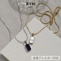 ネックレスペンダントストーンリバーシブルモダン高見えサージカルステンレス白黒スネークチェーンレディース艶レディースアクセサリー凛プチプラIPメッキコーティング
