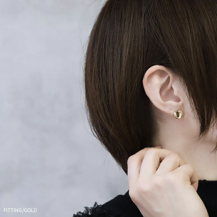 ピアス18Kコーティングハートメタルモダンスタッドアクセサリー