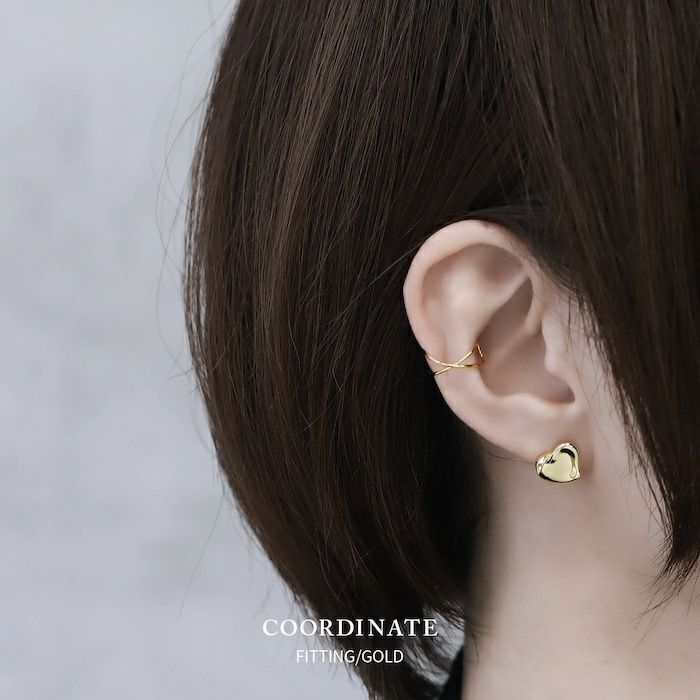 ピアス18Kコーティングハートメタルモダンスタッドアクセサリー
