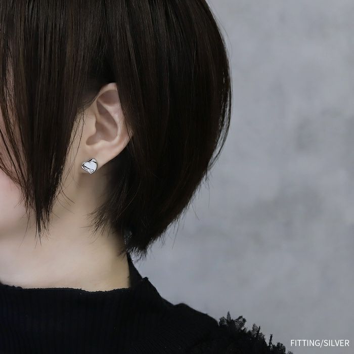ピアス18Kコーティングハートメタルモダンスタッドアクセサリー