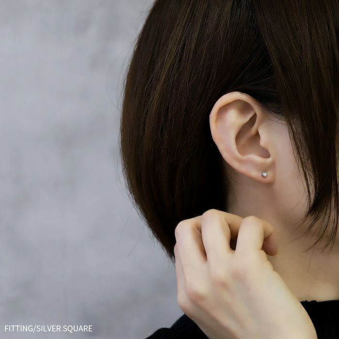 ピアス18KコーティングロジウムハートスクエアジュエルストーンCZスタッドアクセサリー