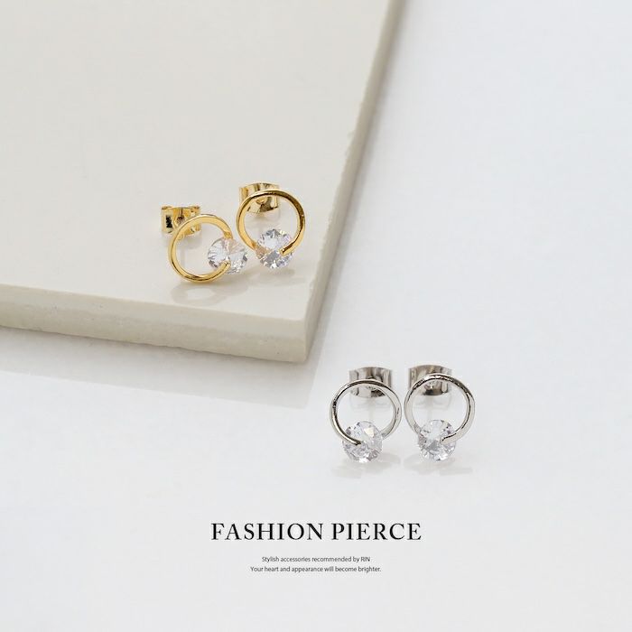 ピアス18KコーティングラウンドサークルフレームCZストーンきれいスタッドアクセサリー