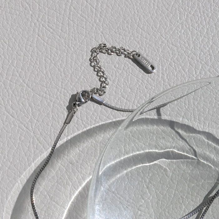 ネックレスキレイシンプルチェーンサージカルステンレス金属アレルギースネークチェーンアクセサリー