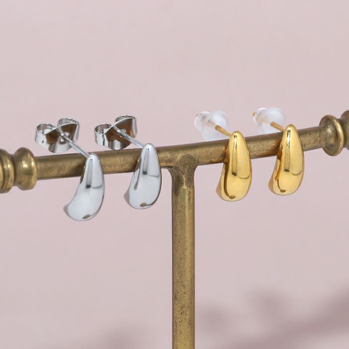 ピアスしずく型ドロップチタンシンプルスタッドアクセサリー